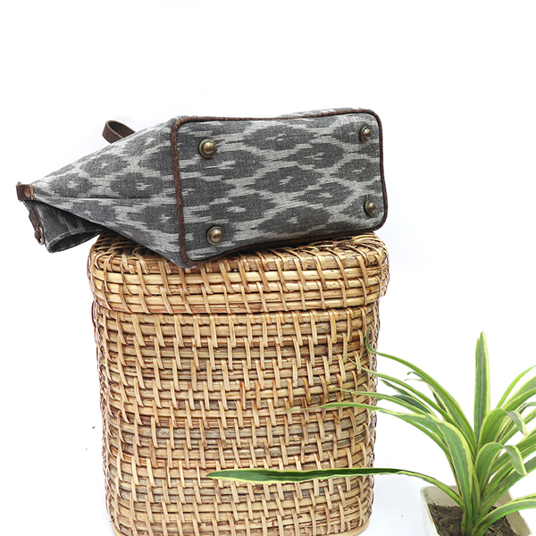 natural and artistic